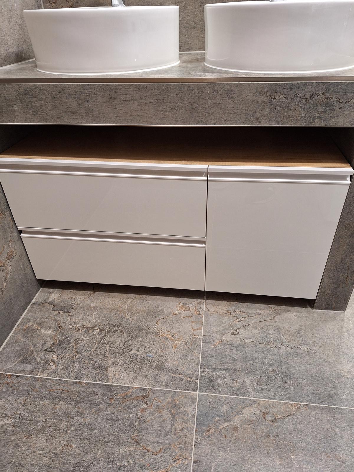 FALAT Kúpeľňové skrinky